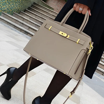 Betty Everyday Medium Tote Bag LUXBAG